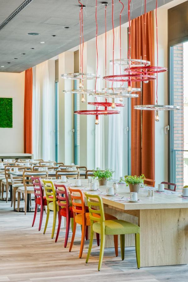 Intercityhotel Hamburg-Barmbek מראה חיצוני תמונה